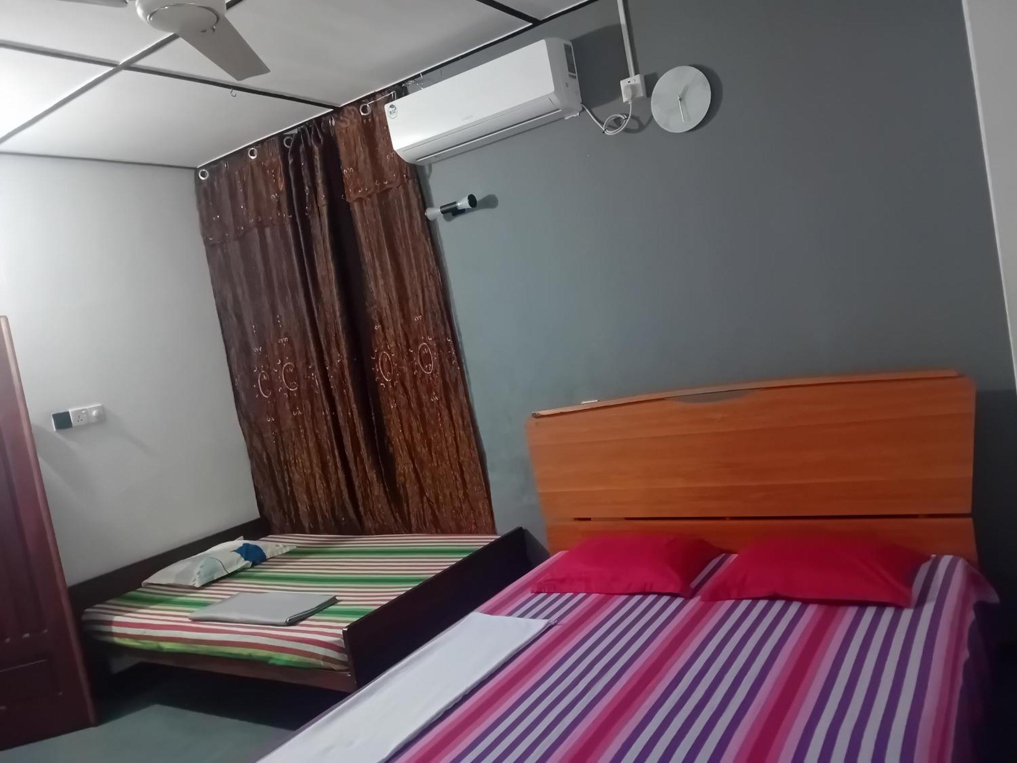 Enoch Guest House มันนาร์ ภายนอก รูปภาพ