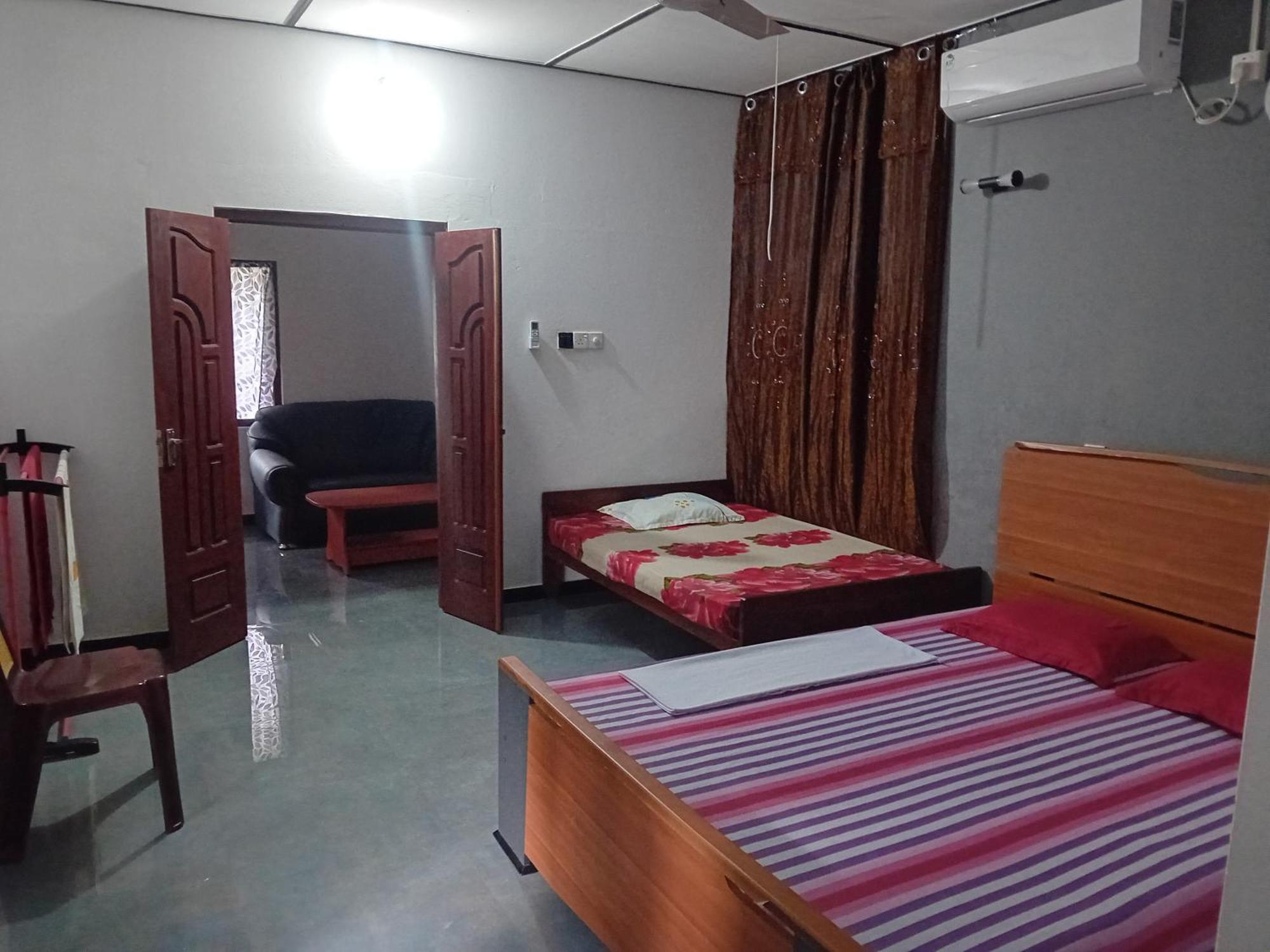 Enoch Guest House มันนาร์ ภายนอก รูปภาพ